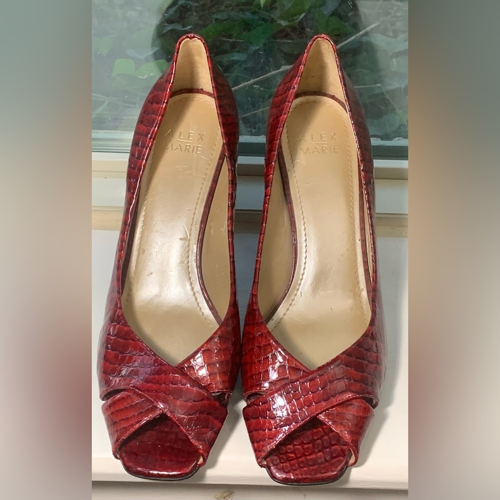Alex Marie Red Croc Embossed Peep Toe Heels 8.5M